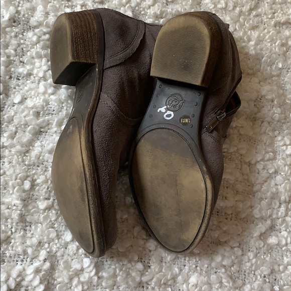 Suede booties - Picture 4 of 6